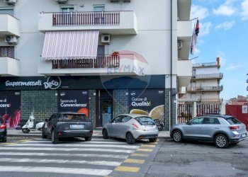 Edificio all\'aperto - Appartamento Via delle Medaglie d'oro
 
70, Catania - foto 27