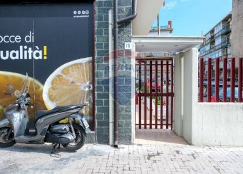 Edificio all\'aperto - Appartamento Via delle Medaglie d'oro
 
70, Catania - foto 30