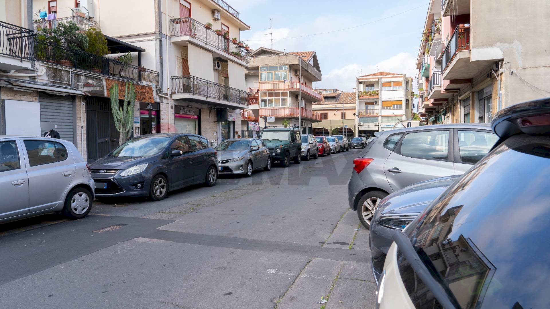 Edificio all\'aperto - Commercial Premises Via Luigi Pirandello
25, Sant'Agata Li Battiati - photo 2