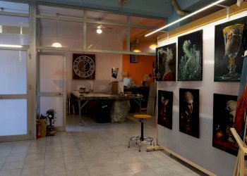 Soggiorno - Commercial Premises Via Luigi Pirandello
25, Sant'Agata Li Battiati - photo 8