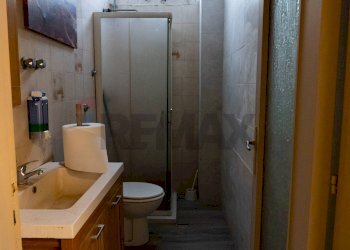 Bagno - Commercial Premises Via Luigi Pirandello
25, Sant'Agata Li Battiati - photo 17