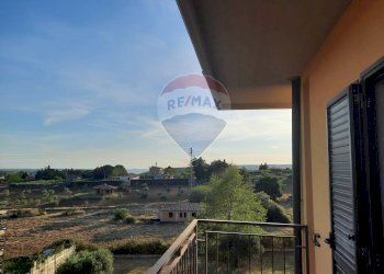 Balcone - Trilocale Via Carnevale
 
3, Caltagirone - foto 11
