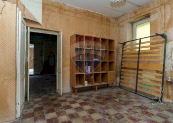 Dispensa di stoccaggio - Casa indipendente via rodi
 
14, Bronte - foto 6