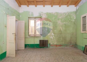 Stanza vuota - Casa indipendente via rodi
 
14, Bronte - foto 10