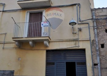 Edificio all\'aperto - Casa indipendente Via Sotto Raia
 
2, Mineo - foto 5