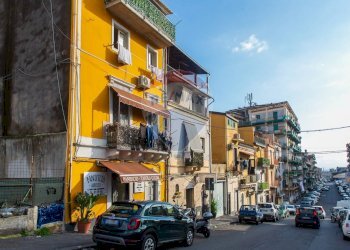 Edificio all\'aperto - Attività Commerciale Via Giuseppe Poulet
 
33-37, Catania - foto 3