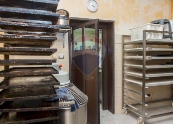 Scale - Attività Commerciale Via Giuseppe Poulet
 
33-37, Catania - foto 20