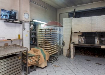 Cucina - Attività Commerciale Via Giuseppe Poulet
 
33-37, Catania - foto 29