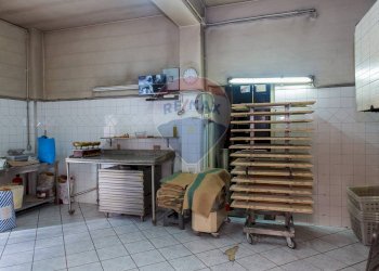 Cucina - Attività Commerciale Via Giuseppe Poulet
 
33-37, Catania - foto 30