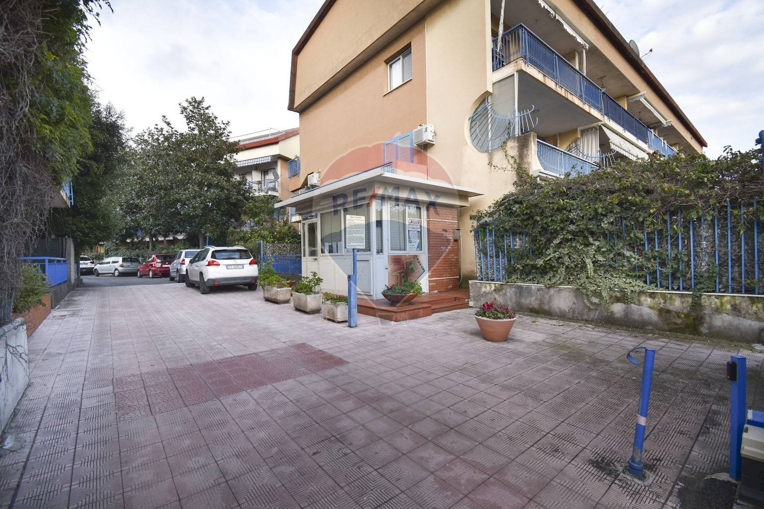 Edificio all\'aperto - Semi-detached Villa Via Giacomo Leopardi
 
1, Sant'Agata Li Battiati - photo 2