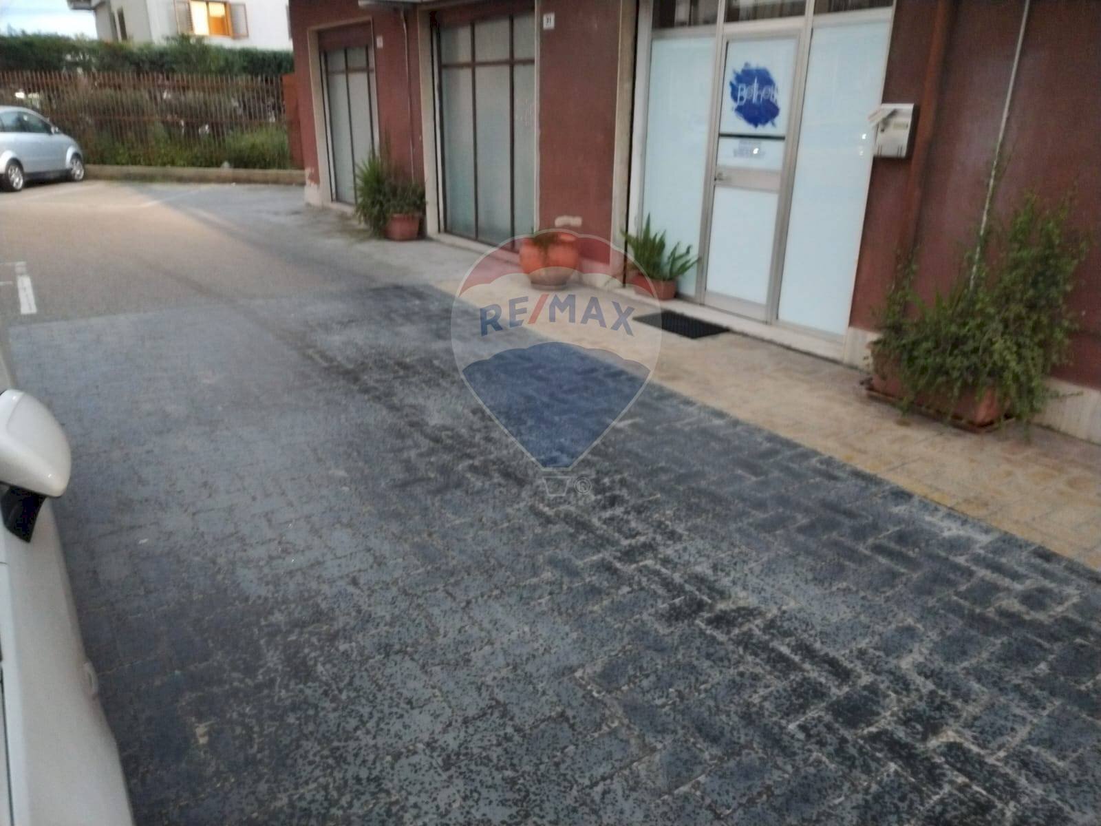 Non correlato - Locale Commerciale Via Sardegna
 
31, Caltagirone - foto 3