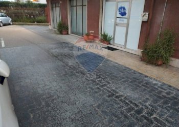 Terrazza - Locale Commerciale Via Sardegna
 
31, Caltagirone - foto 2