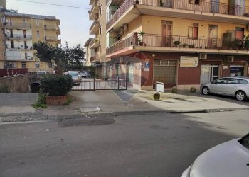Edificio all\'aperto - Locale Commerciale Via Sardegna
 
31, Caltagirone - foto 6
