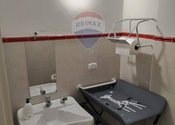 Bagno - Locale Commerciale Via Sardegna
 
31, Caltagirone - foto 13