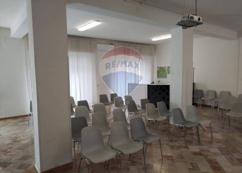 Sala da pranzo - Locale Commerciale Via Sardegna
 
31, Caltagirone - foto 20