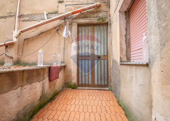 Terrazza - Casa indipendente Via Lesina
 
12, Caltagirone - foto 17
