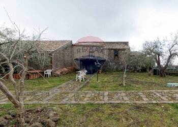 Casa all\'aperto - Rustico SP 120
 
13, Belpasso - foto 2