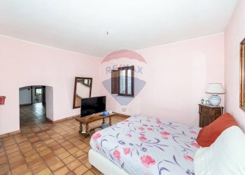 Camera / camera da letto - Rustico SP 120
 
13, Belpasso - foto 28