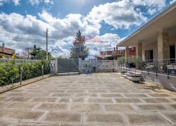 Terrazza - Villa Via Giambattista Fanales
 
48, Caltagirone - foto 3