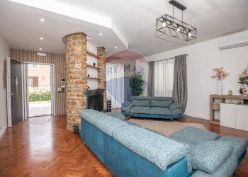 Soggiorno - Villa Via Giambattista Fanales
 
48, Caltagirone - foto 6