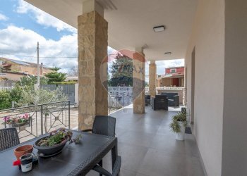 Terrazza - Villa Via Giambattista Fanales
 
48, Caltagirone - foto 26