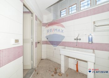 Bagno - Locale Commerciale Contrada Schettino
 
snc, Paterno - foto 8