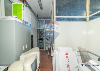 Camera / camera da letto - Locale Commerciale Contrada Schettino
 
snc, Paterno - foto 12