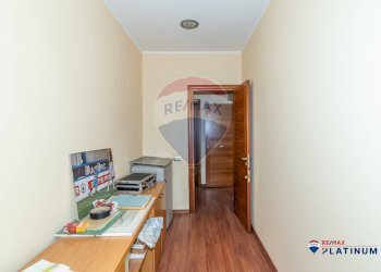 Hall / corridoio - Locale Commerciale Contrada Schettino
 
snc, Paterno - foto 19