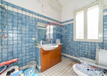 Bagno - Locale Commerciale Contrada Schettino
 
snc, Paterno - foto 23