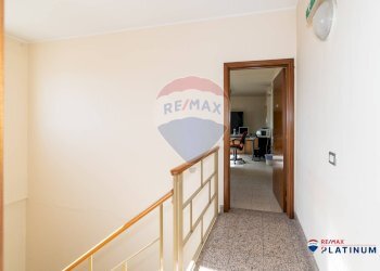 Hall / corridoio - Locale Commerciale Contrada Schettino
 
snc, Paterno - foto 24