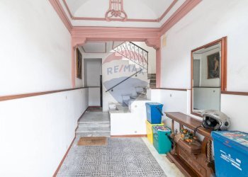 Scale - Casa semi indipendente Via Acquedotto Greco
 
45, Catania - foto 3