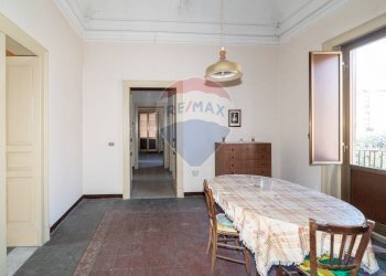 Sala da pranzo - Casa semi indipendente Via Acquedotto Greco
 
45, Catania - foto 7