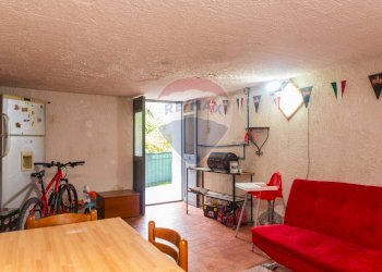 Sala da pranzo - Casa indipendente Vicolo di Via Stalluzza
 
20, Trecastagni - foto 21