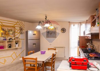 Sala da pranzo - Casa indipendente Vicolo di Via Stalluzza
 
20, Trecastagni - foto 27