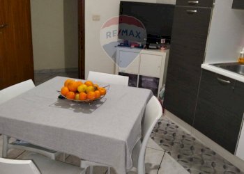 Sala da pranzo - Trilocale Via Alcide de Gasperi
 
79, Mascalucia - foto 6