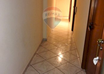 Hall / corridoio - Trilocale Via Alcide de Gasperi
 
79, Mascalucia - foto 8