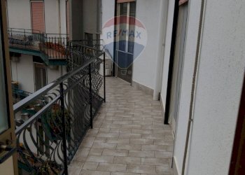 Balcone - Trilocale Via Alcide de Gasperi
 
79, Mascalucia - foto 15