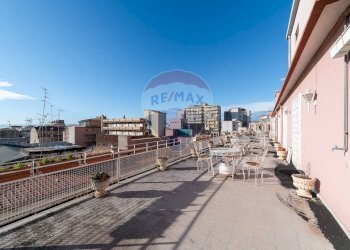 Edificio all\'aperto - Attico Via Verona
 
40, Catania - foto 5