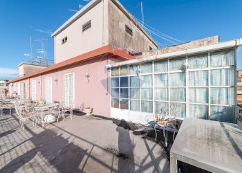 Edificio all\'aperto - Attico Via Verona
 
40, Catania - foto 7