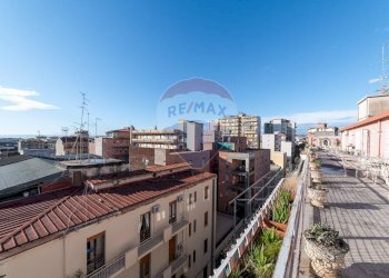 Edificio all\'aperto - Attico Via Verona
 
40, Catania - foto 8