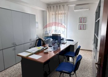 Ufficio - Quadrilocale Via Sant'alfio
 
46, Catania - foto 4
