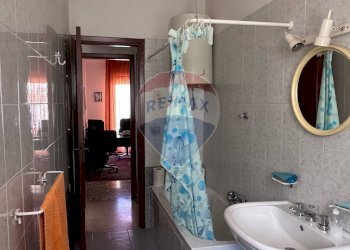 Bagno - Quadrilocale Via Sant'alfio
 
46, Catania - foto 17