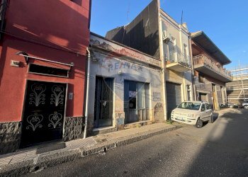 Edificio all\'aperto - Appartamento Via XV Traversa
 
82/84, Belpasso - foto 1