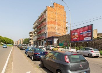 Edificio all\'aperto - Quadrilocale via delle medaglie d'oro
 
40, Catania - foto 3