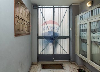 Ricezione / Lobby - Quadrilocale via delle medaglie d'oro
 
40, Catania - foto 5