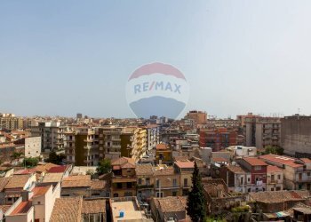 Edificio all\'aperto - Quadrilocale via delle medaglie d'oro
 
40, Catania - foto 12