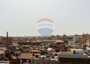 Edificio all\'aperto - Quadrilocale via delle medaglie d'oro
 
40, Catania - foto 13