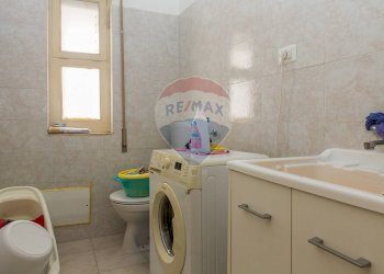 Bagno - Quadrilocale via delle medaglie d'oro
 
40, Catania - foto 20