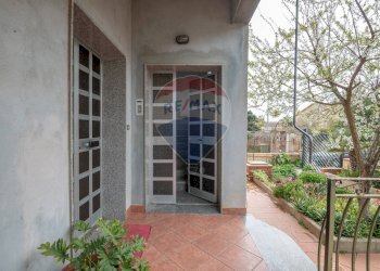 Terrazza - Appartamento Via Gabriele D'Annunzio
 
16, Caltagirone - foto 9