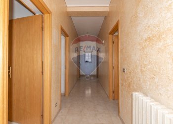 Hall / corridoio - Appartamento Via Gabriele D'Annunzio
 
16, Caltagirone - foto 17